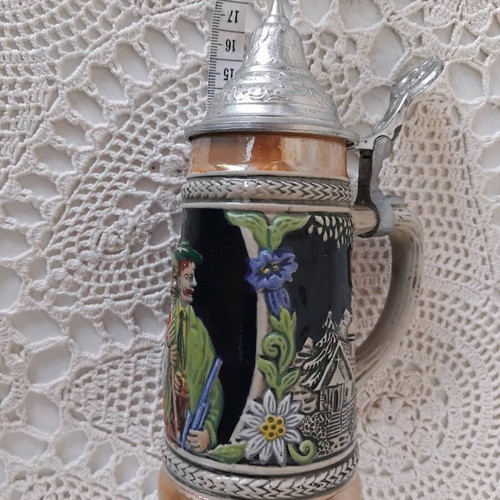 Gerz Vintage German Collectible Beer Stein with Lid 6 3/4 Inches