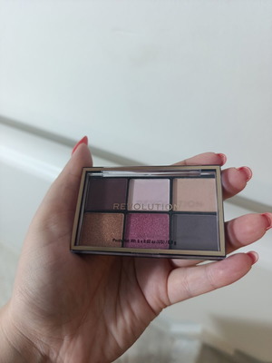 Revolution Eyeshadow Palette new