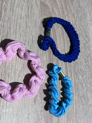 Multicolor hair ties like new, set of 3 different pieces