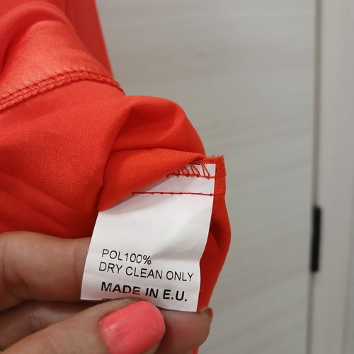 Red Strapless Dress L Cecilia like new, polyester, uneven hem
