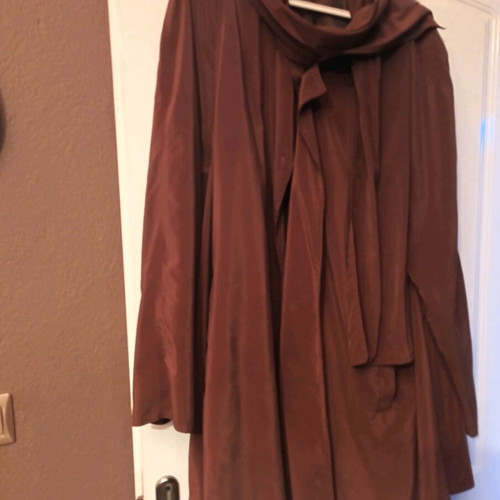 Ceramic cape like new, size M
