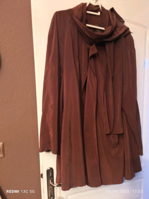 Ceramic cape like new, size M
