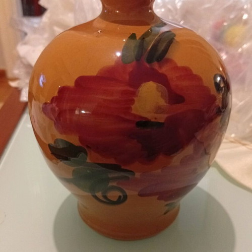 Ceramic piggy bank vase new with hand-painted design