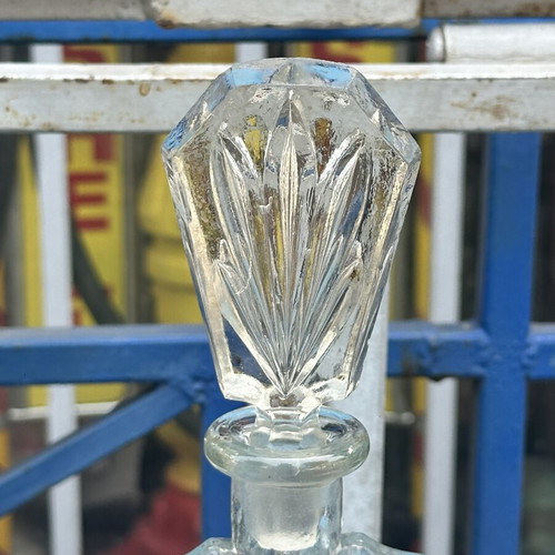 Vintage Crystal Whiskey Decanter with Stopper used, heavy cut glass