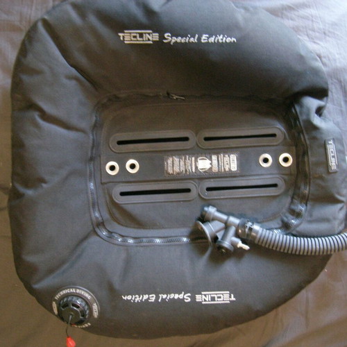 BCD Tecline Donut 22 Special Edition with double tank harness like new