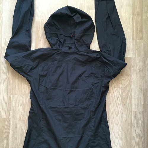 Haglöfs Gore-Tex women's hooded jacket size S used, black