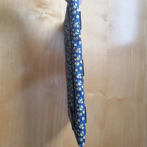Toiletry bag with flowers new, blue