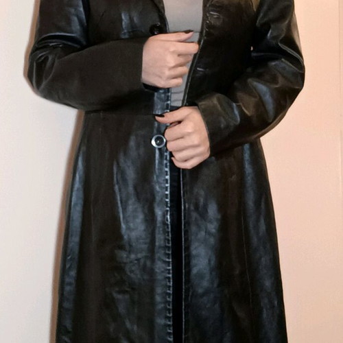 Lapel leather trench coat black like new, size M