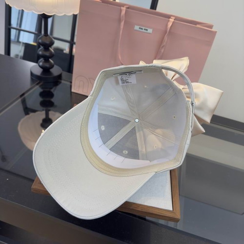 Miu Miu baseball cap new, black and white, one size