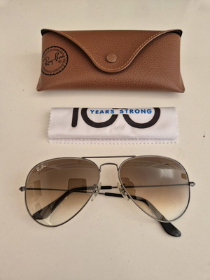Ray-Ban Aviator γυαλιά ηλίου καφέ ντεγκραντέ μεσαίου μεγέθους σαν καινούργια