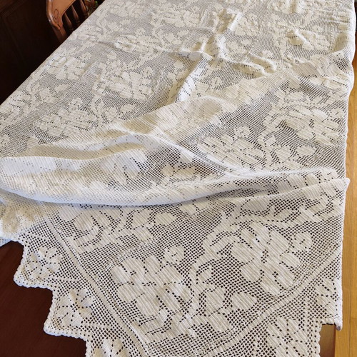 Knitted handmade blanket used 200x200