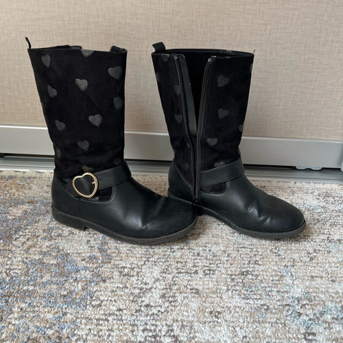 Black boots used size 28 tall for girls