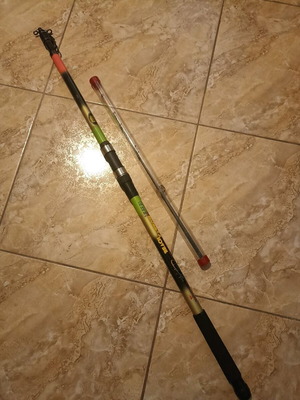 Linea Effe Beach Carbon Fishing Rod 3.60m like new with 2 extra tips