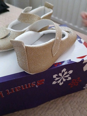 Baby shoes new
