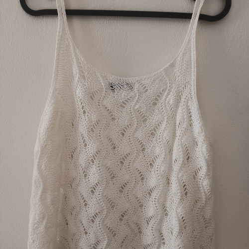 White top used, size M
