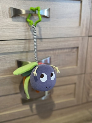 Hanging Bee Toy like new, velvet with colors and textures