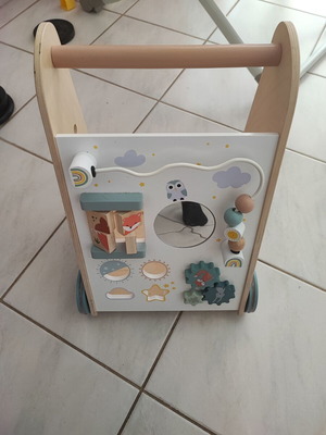Moni Activity Walker with Toys for 12+ Months like new