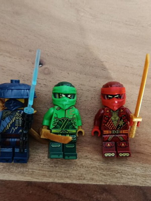 LEGO Ninjago φιγούρες Jay, Lloyd, Kai με όπλα σετ