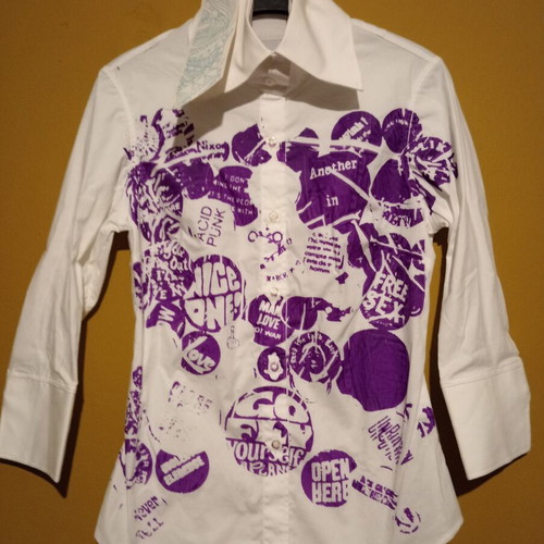 Nube Che Corre women's shirt new, white with purple punk graffiti, XS