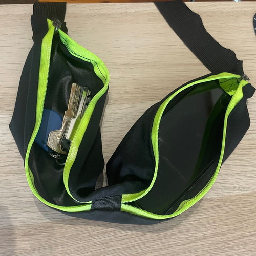 Mobile and key pouch used, ideal for sports