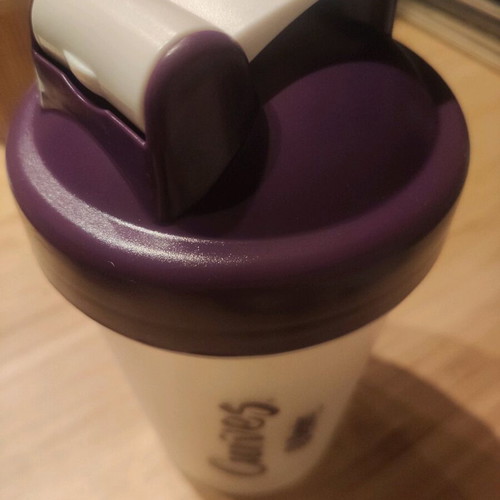 Shaker from Curves with patented silver blade new