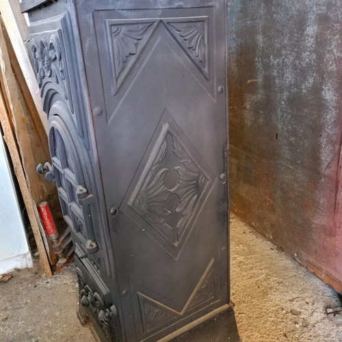 Cast iron stove used 30x30 height 80cm