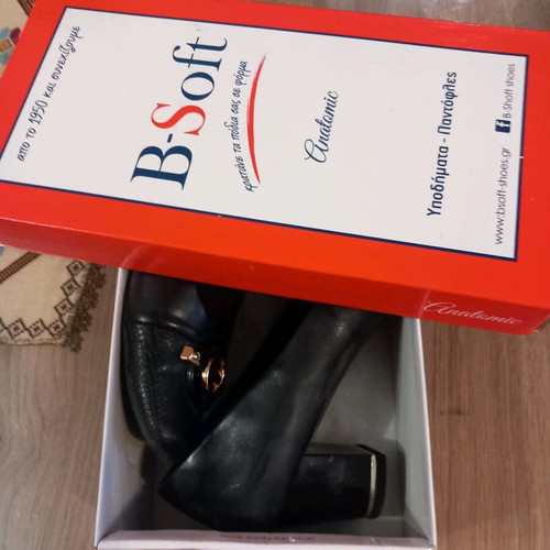 B-Soft black pumps like new, comfortable and elegant size 39