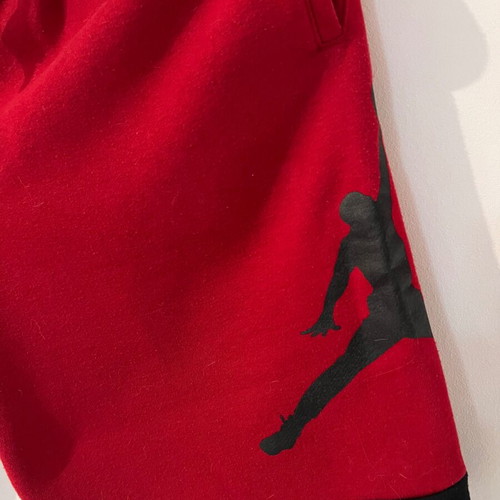Air Jordan Bermuda shorts used, size 12-13 years, black and red