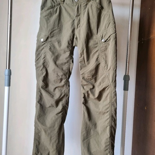 Haglöfs cargo pants size S like new, green, unisex