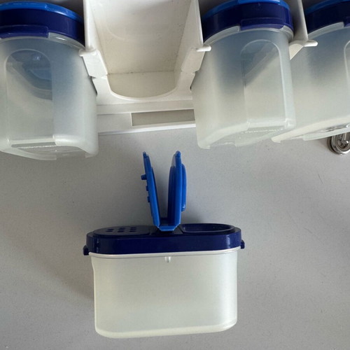 Tupperware wall spice rack set like new, 4 pieces
