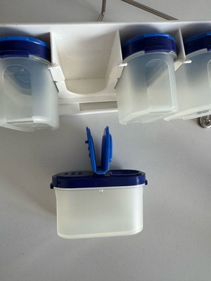 Tupperware wall spice rack set like new, 4 pieces