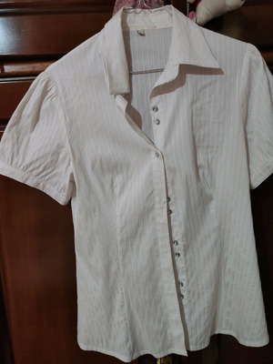 Shirt white fitted XL used with special buttons