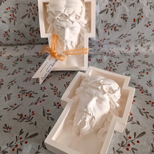 Porcelain scented handmade Jesus crucified new