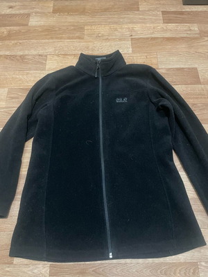 Jack Wolfskin womens Polartec fleece like new, size M, black