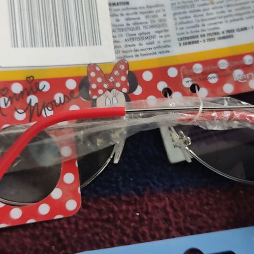 Disney children's sunglasses like new, pack of 4 pairs