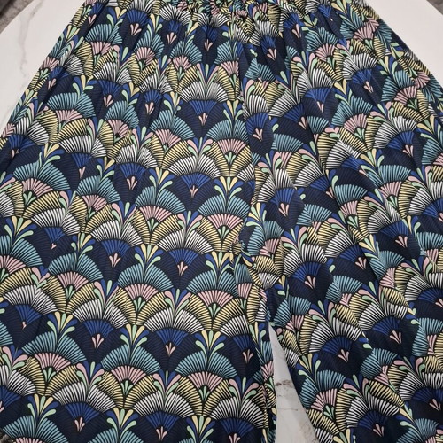 Airisa Pleated Culottes with Abstract Print like new, medium/large