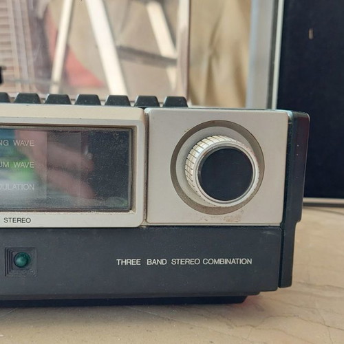 Vintage Hi-Fi turntable, cassette player and stereo radio Philips used from 1978