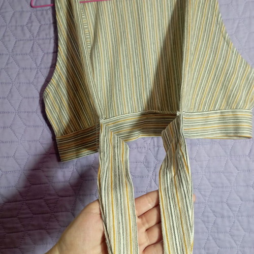 Top with Front Tie like new, yellow, size M