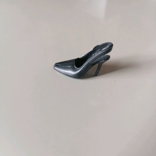 Barbie shoe new
