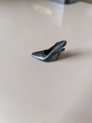 Barbie shoe new