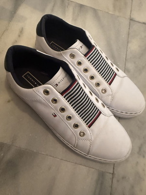 Tommy Hilfiger women's sneakers like new, size 39, white