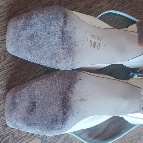 Pollini leather pumps used, size 37, beige