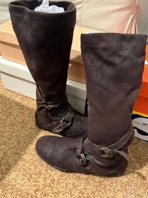 Suede boots used dark brown slim fit size 37