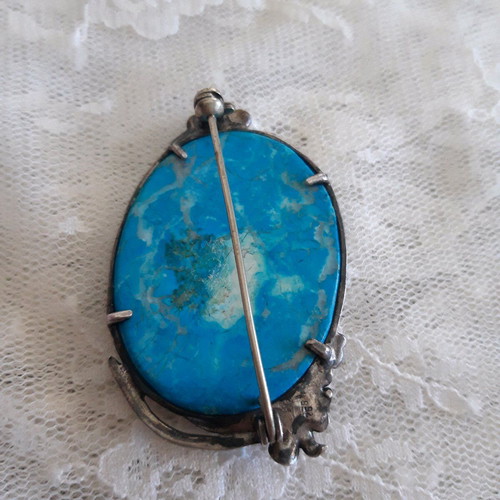 Vintage pin used with turquoise stone