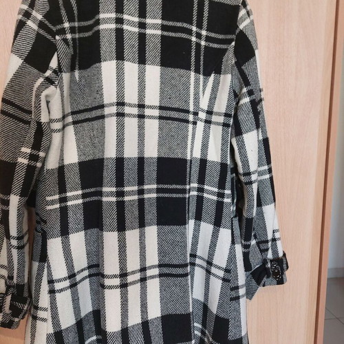 Montgomery coat two-tone like new, size M