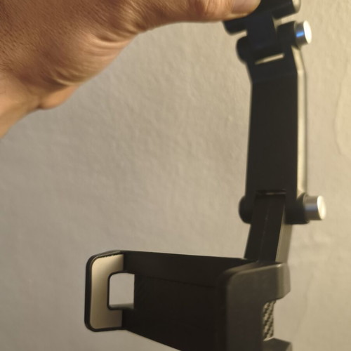 Car phone holder with clip handle and rotating ball head