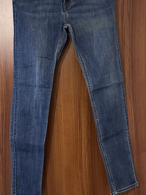 Τζιν παντελόνι H&M μέγεθος M 38 10 σαν καινούργιο, 66% βαμβάκι, 94 εκ