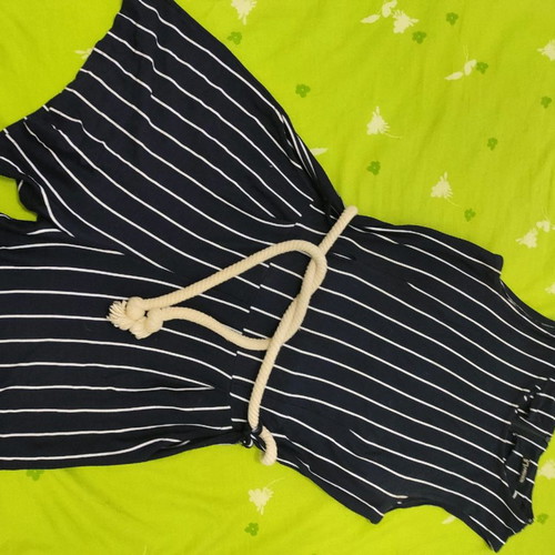 Striped one-piece suit like new with gift belt, one size