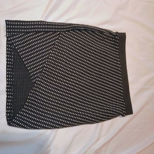Stradivarius mini skirt like new, black and white, size S