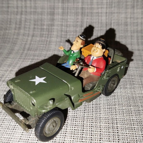 Gate Laurel & Hardy Willys Jeep US Army 1/32 diecast used